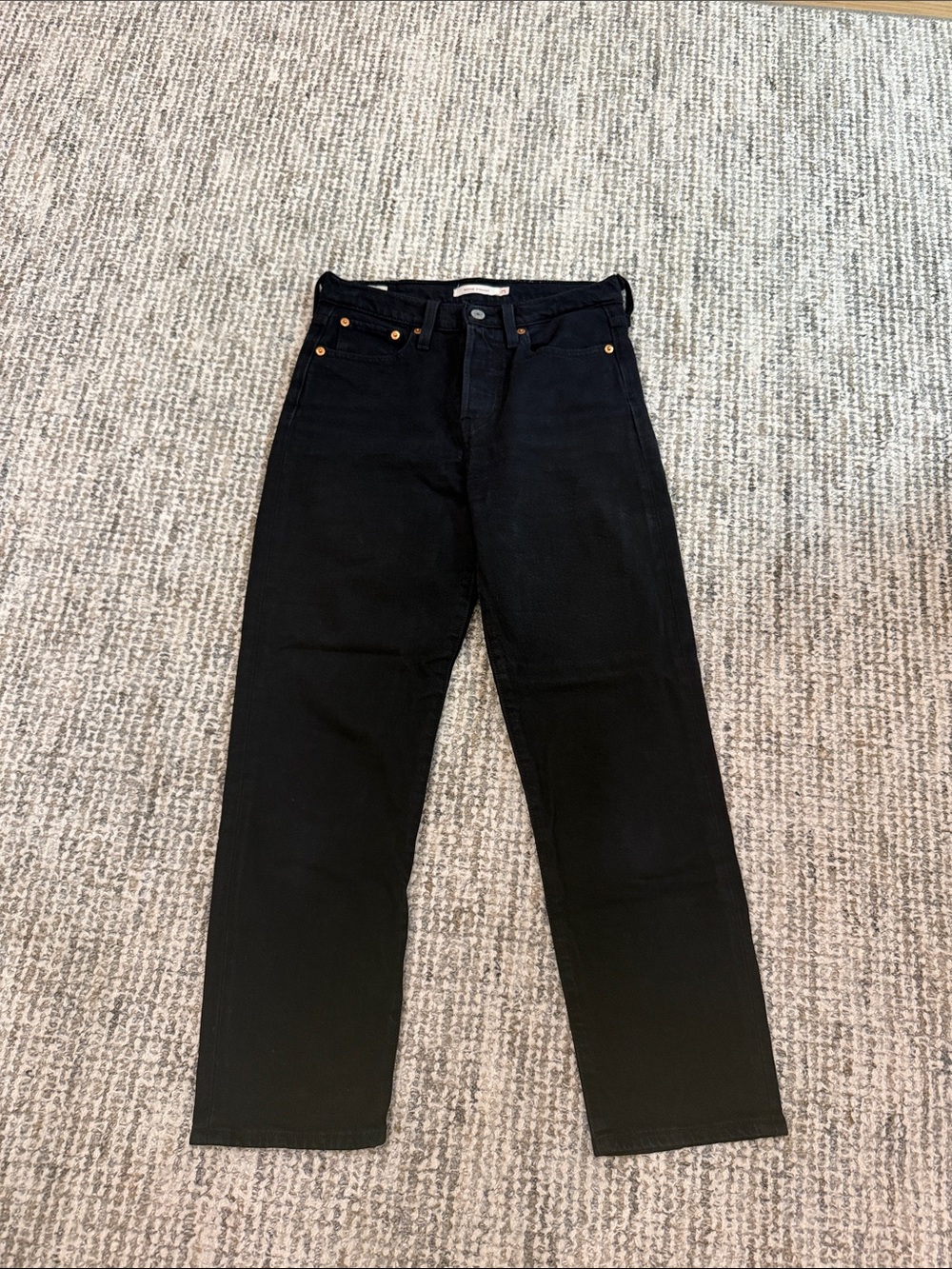 LEVIS wedgie straight leg jean